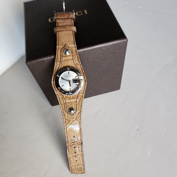 GUCCI Bandeau Watch 104 Alligator Band - Picture 3 of 13